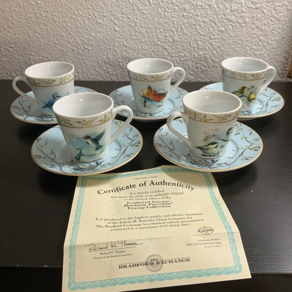 Bradford Exchange Feathered Friends Teacups